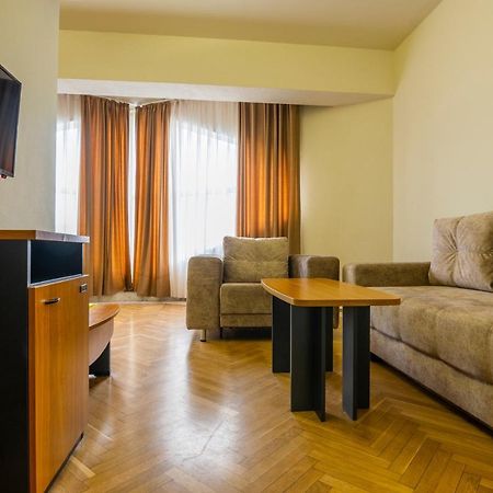 Hotel Slaviani Dimitrovgrad  Ngoại thất bức ảnh