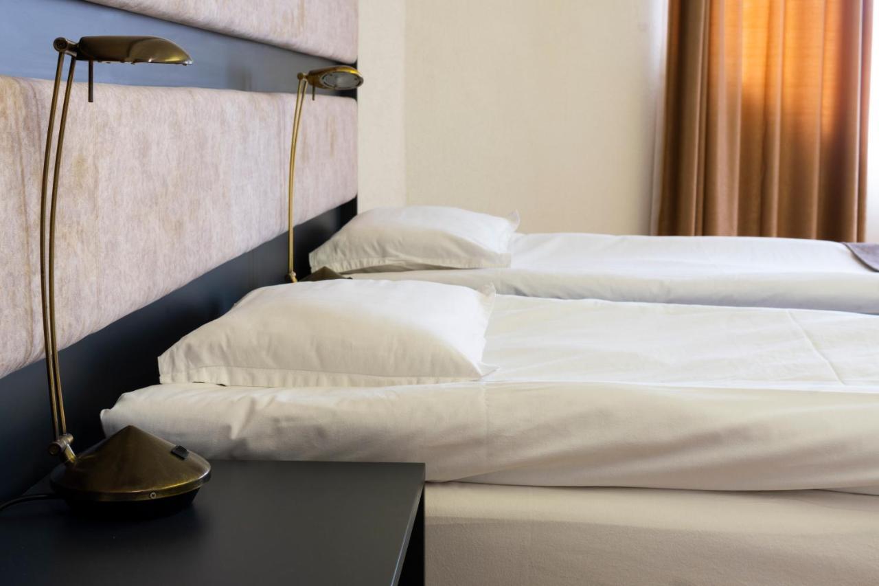 Hotel Slaviani Dimitrovgrad  Ngoại thất bức ảnh