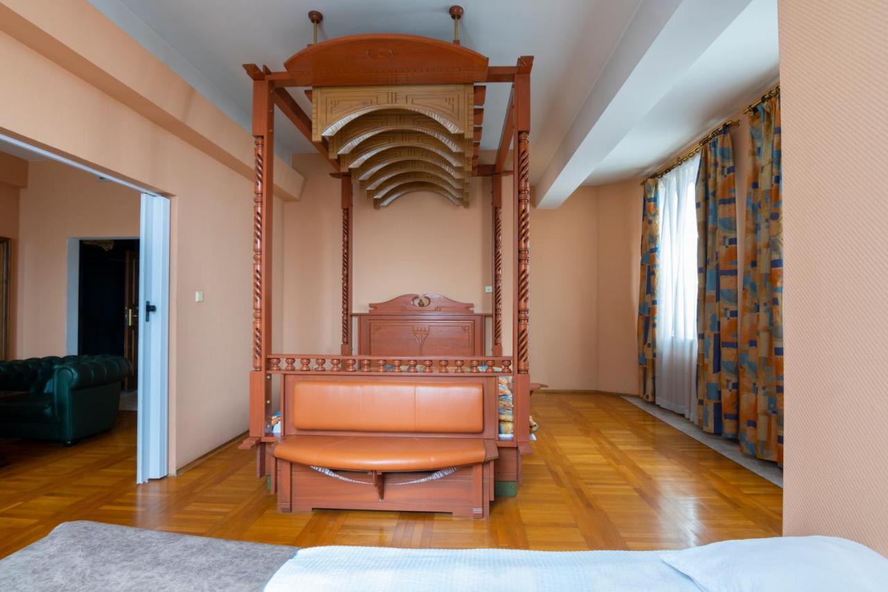 Hotel Slaviani Dimitrovgrad  Ngoại thất bức ảnh